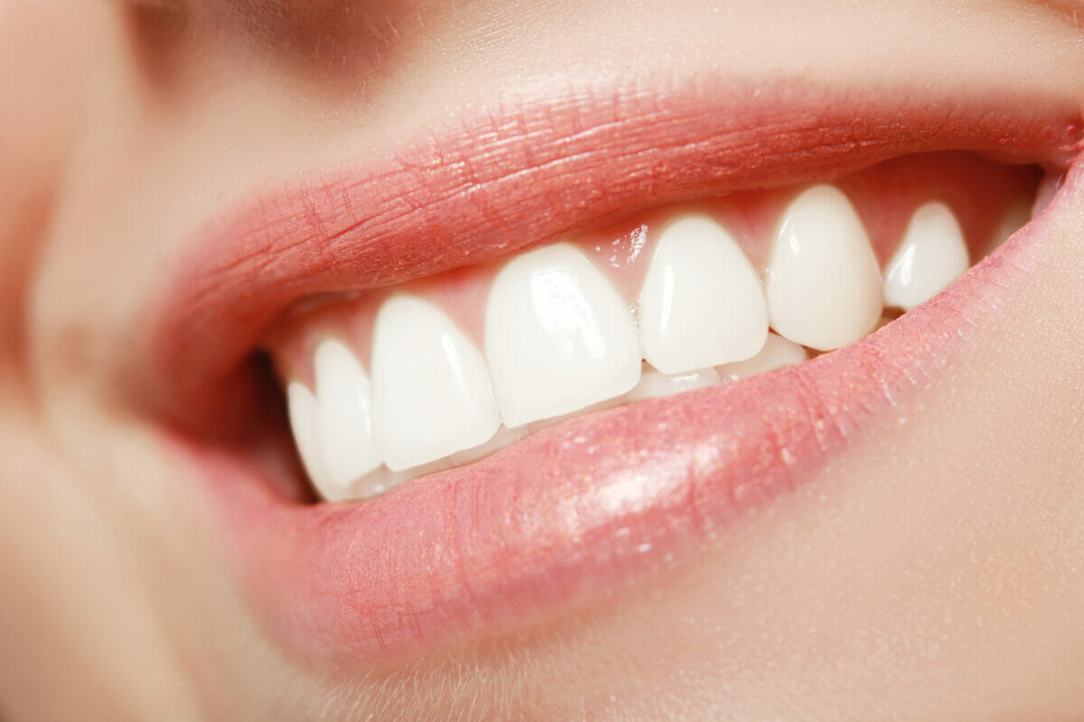 toothy-smile-1200x800.jpg